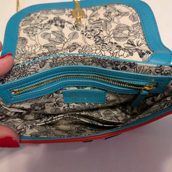 Vera Bradley Designs Watermelon Purse - Picture 6 of 7